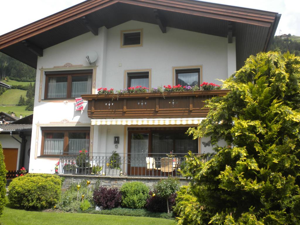 Hotel Haus Maria Leiter Sillian Exterior foto