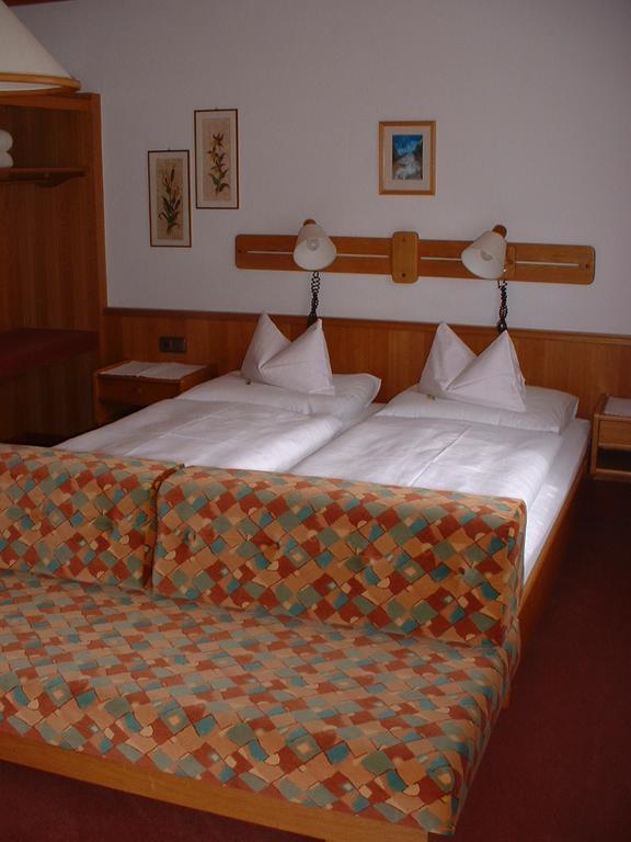 Hotel Haus Maria Leiter Sillian Exterior foto
